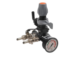 Comet 204.457 APS41 pressure regulator with stainless steel seats and two ball valve outlets