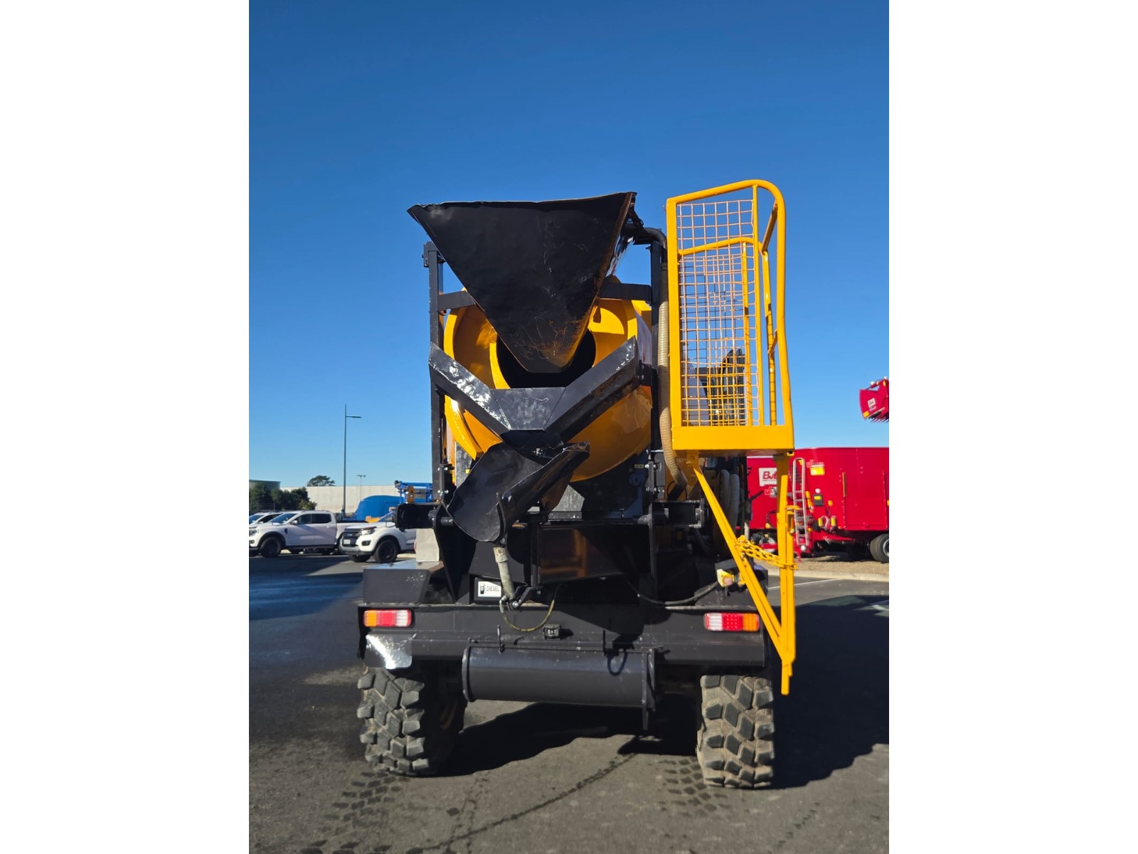 Dieci F7000 Concrete Mixer (11535) - 6 Dieci F7000 Concrete Mixer (11535)