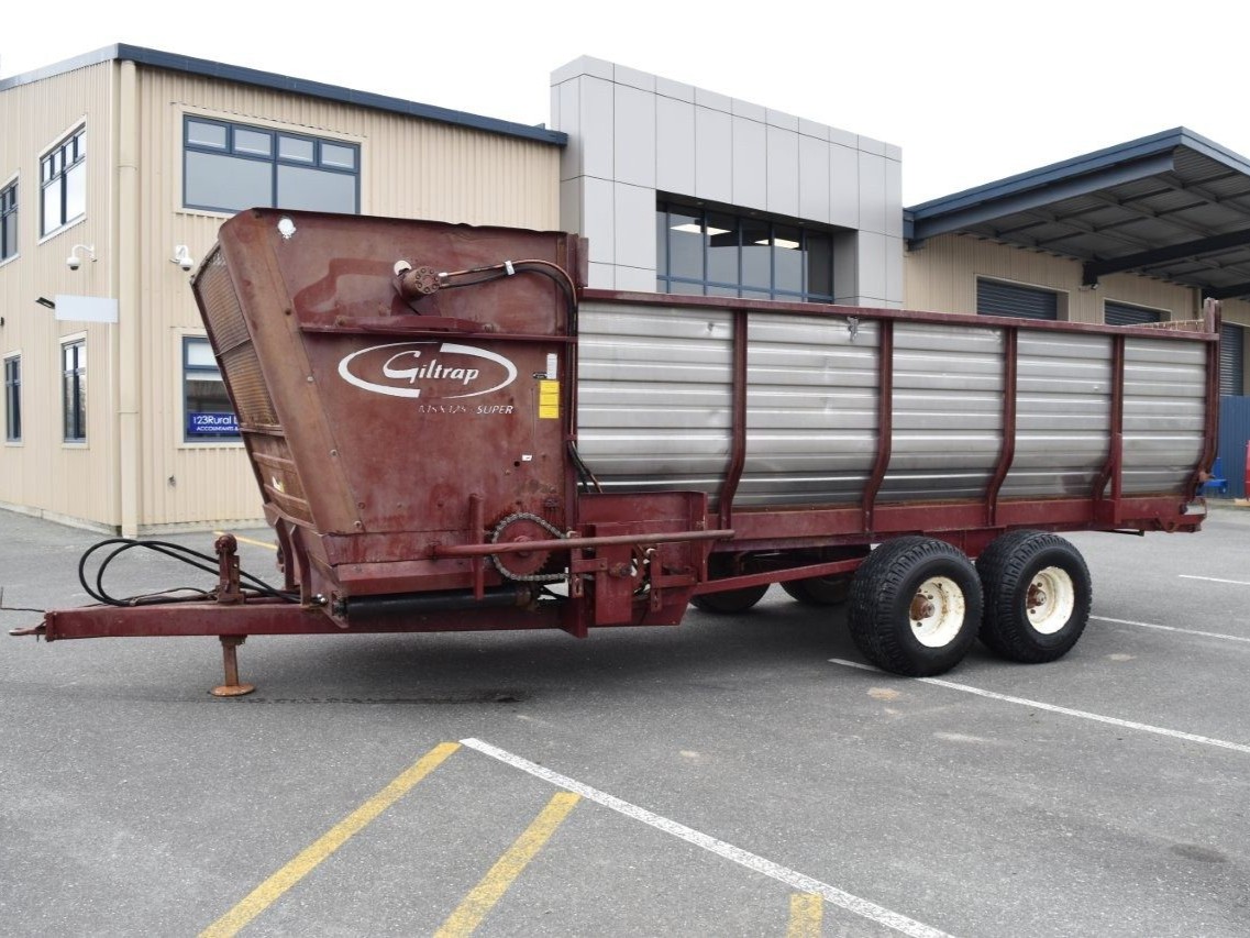 Giltrap MSX 125 Super (15346) - 5 Giltrap MSX 125 Super Silage Wagon (15346)