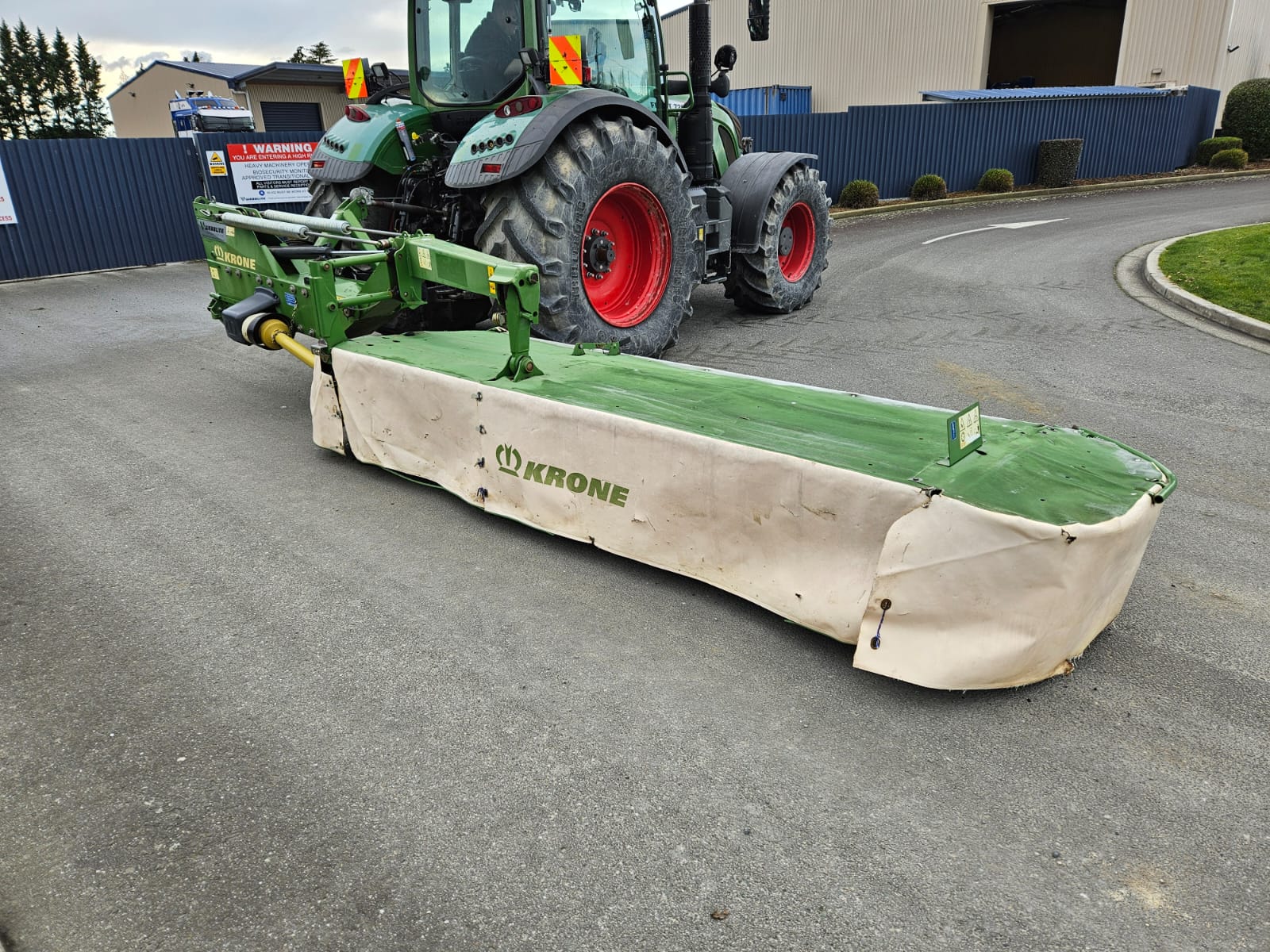 Krone Easy Cut R360 (15345) - 3 Krone Easy Cut R360 Disc Mower (15345)