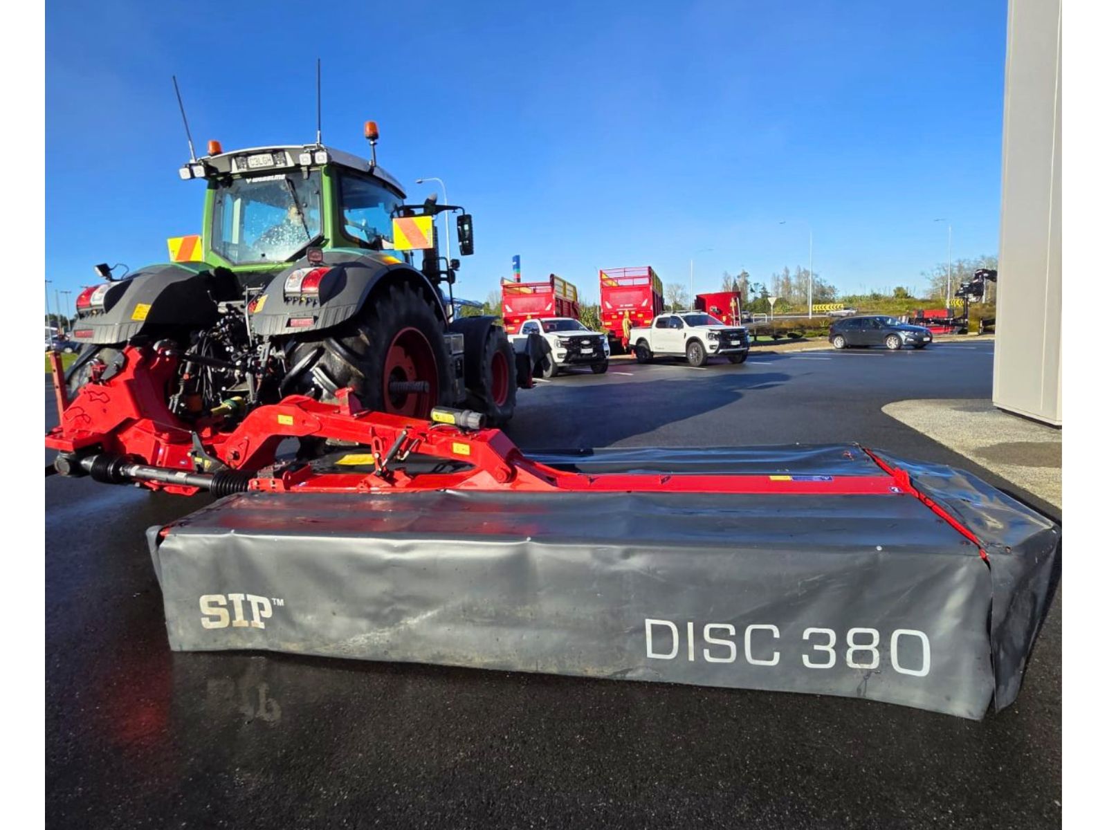 SIP Silvercut 380 (11495) - 3 SIP Silvercut 380 Disc Mower (11495)