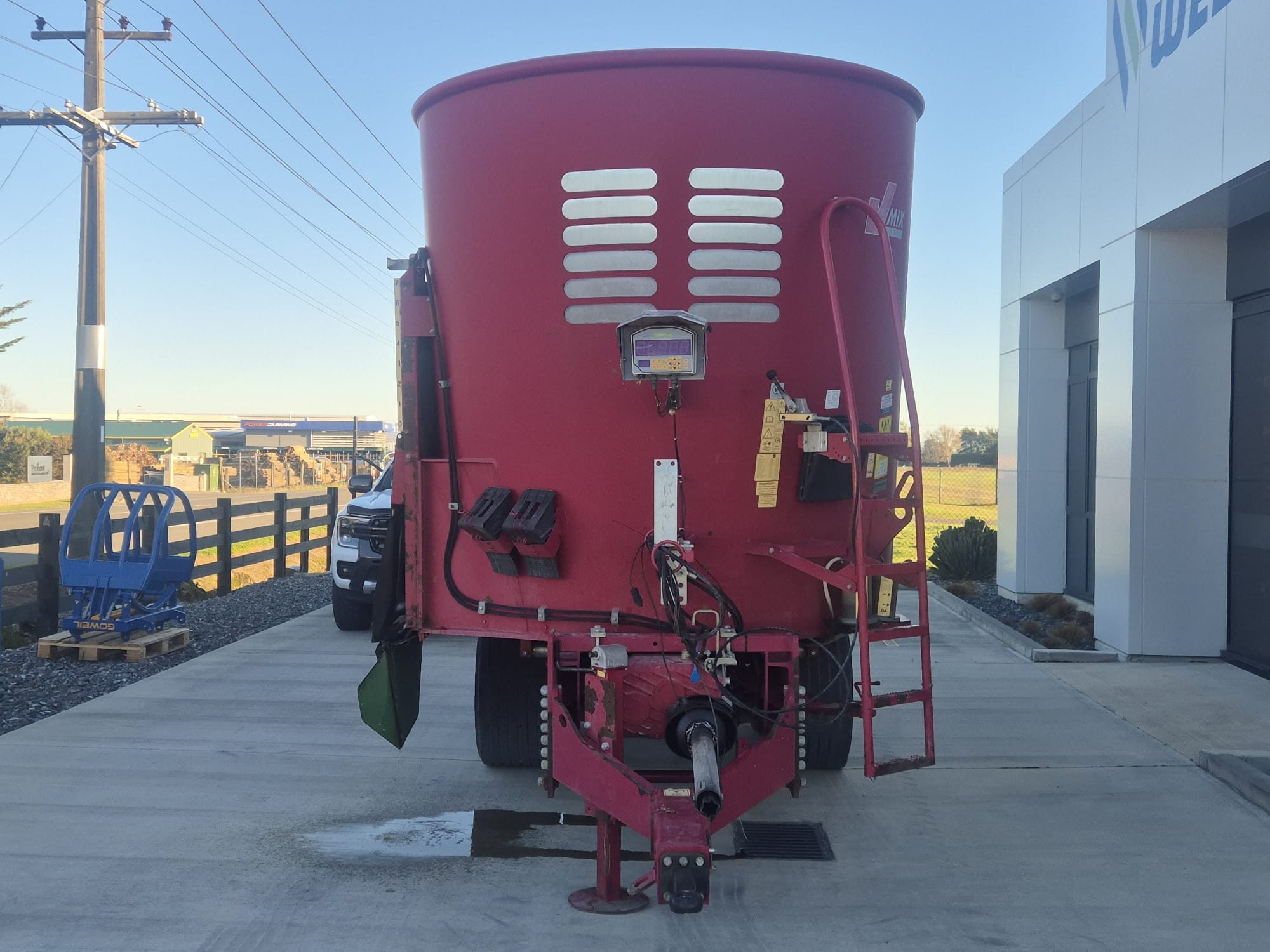 BvL V Mix 24 (8884) - 1 BvL V Mix 24 Mixer Wagon (8884)