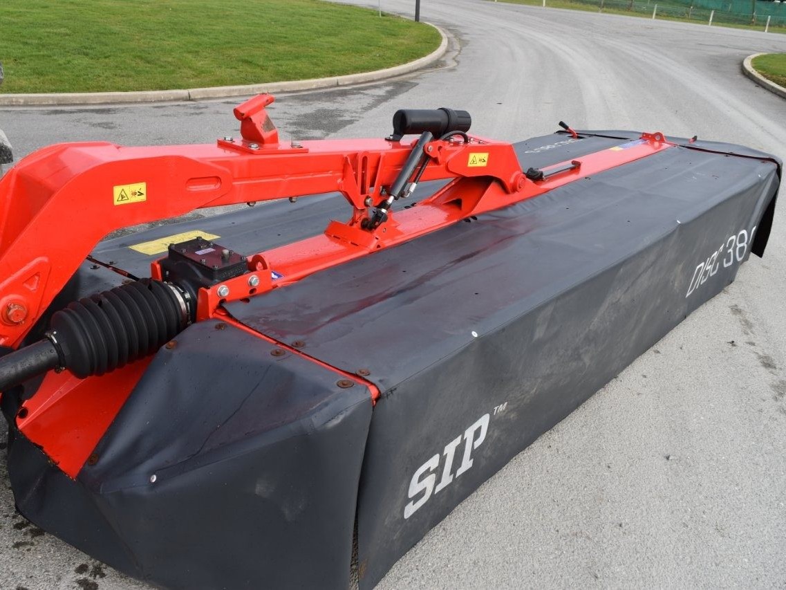 SIP Silvercut 380 (13695) - 5 SIP Silvercut 380 Disc Mower (13695)