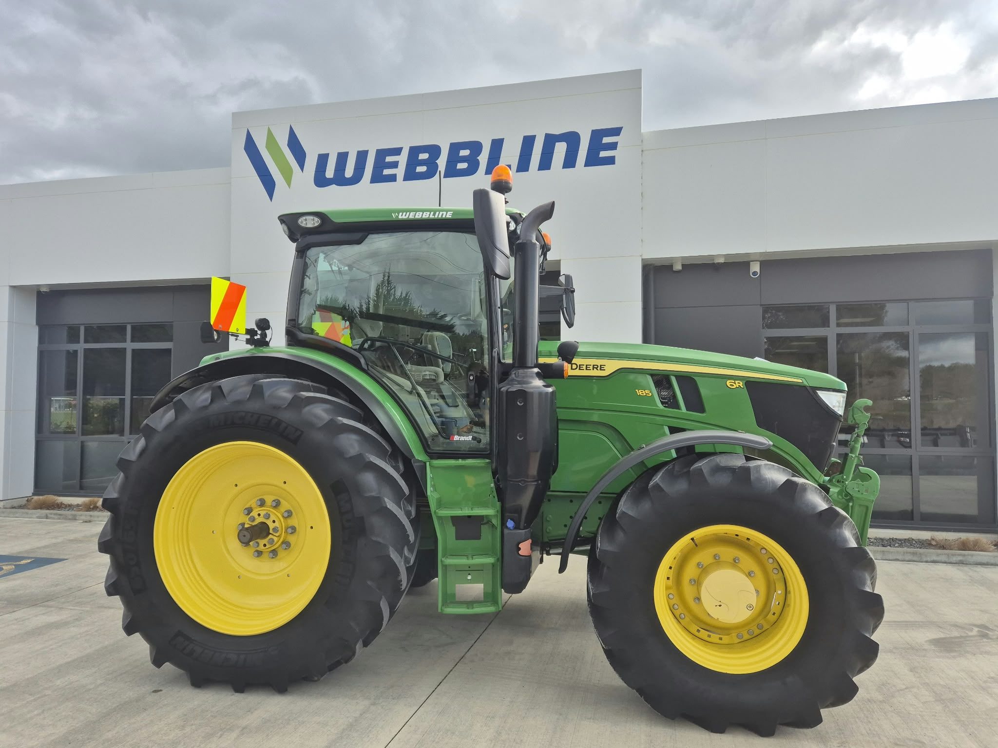 John Deere 6R 185 #9 John Deere 6R 185 Tractor