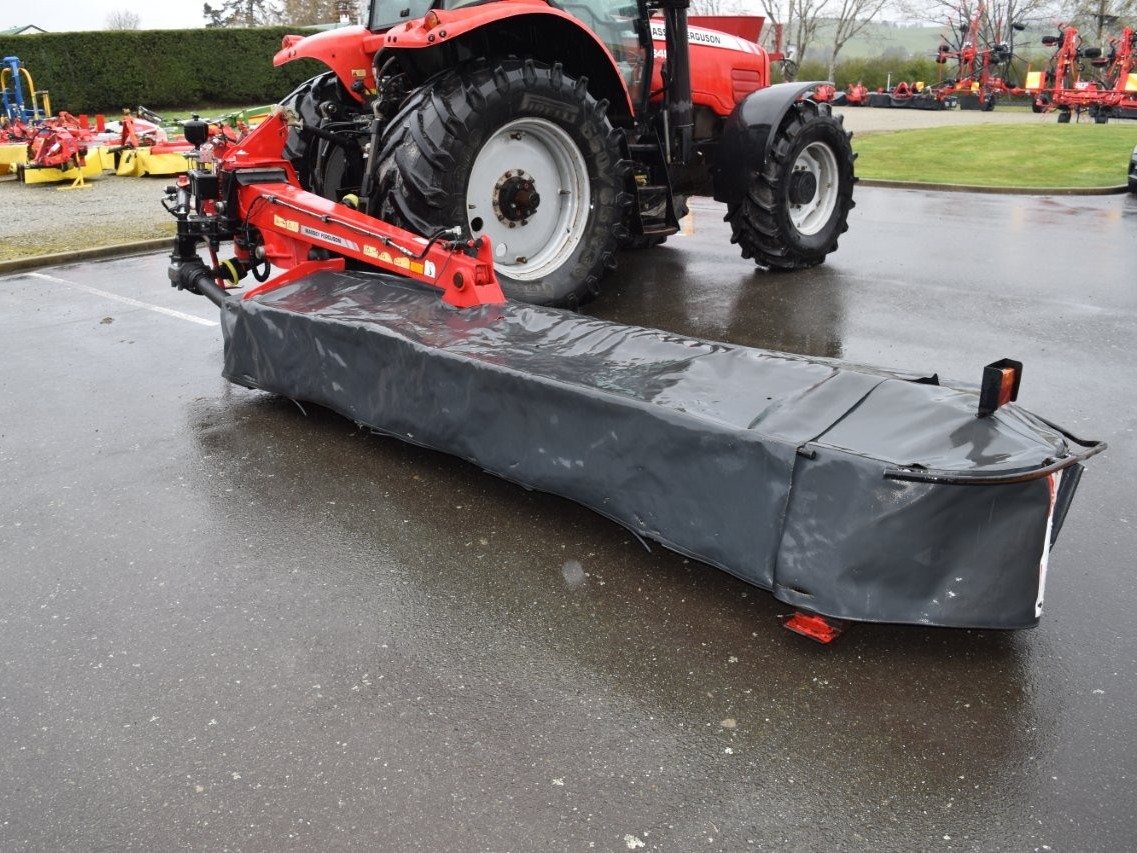 Massey Ferguson DM 1354 (15475) # 5 Massey Ferguson DM 1354 Disc Mower (15475)