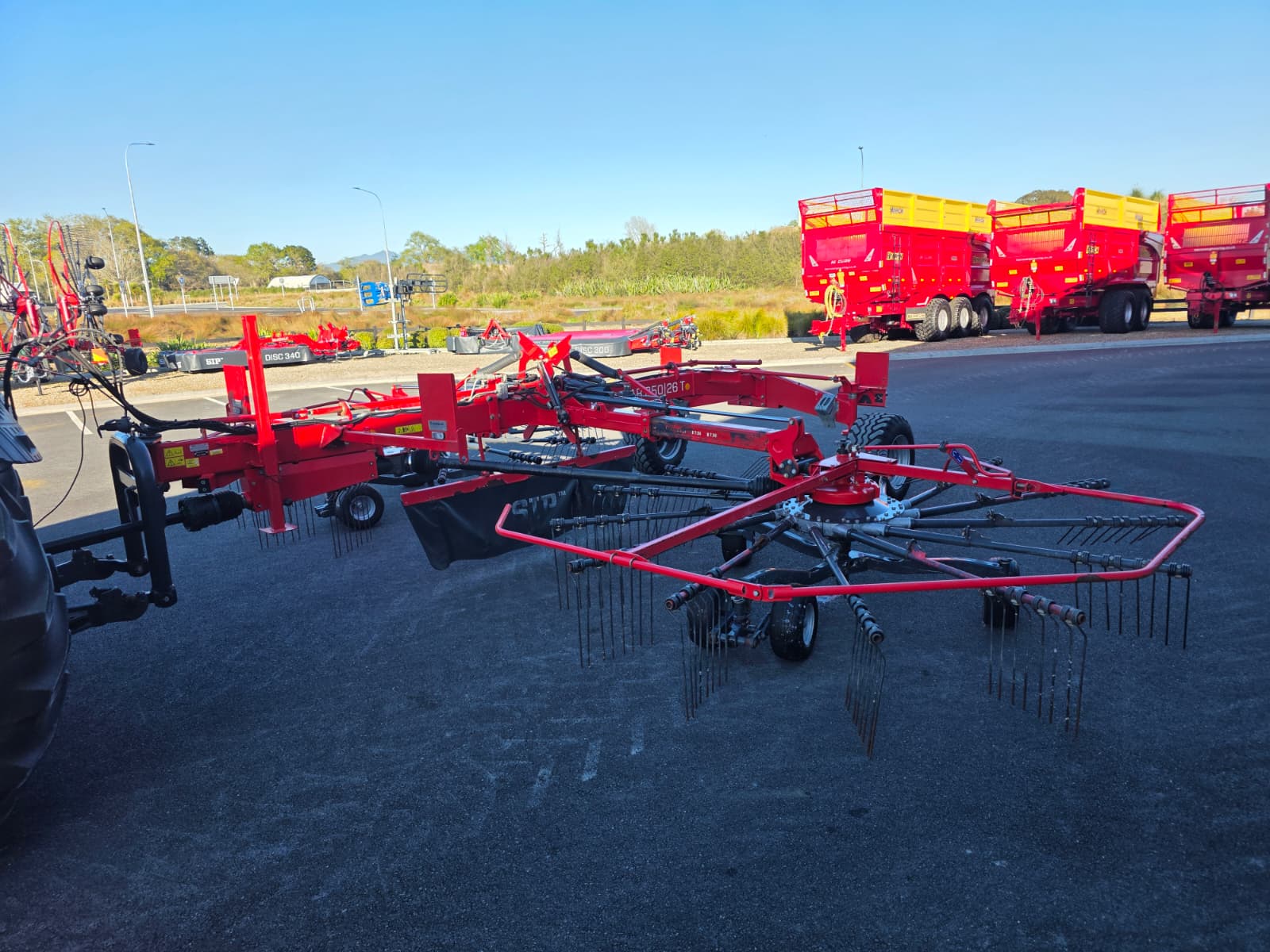 SIP Star 850 (10966) # 3 SIP Star 850 Swather (10966)