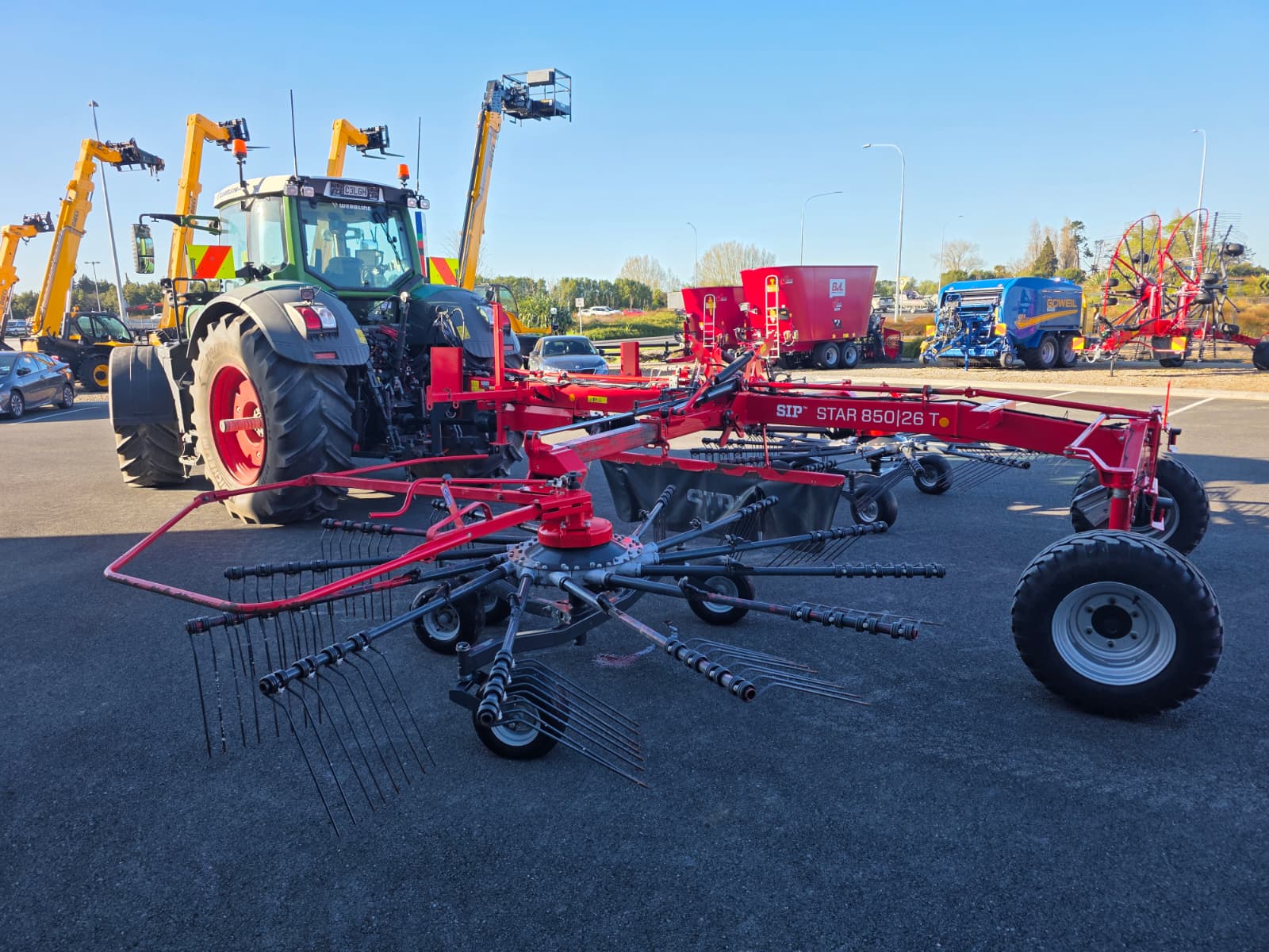 SIP Star 850 (10966) # 4 SIP Star 850 Swather (10966)