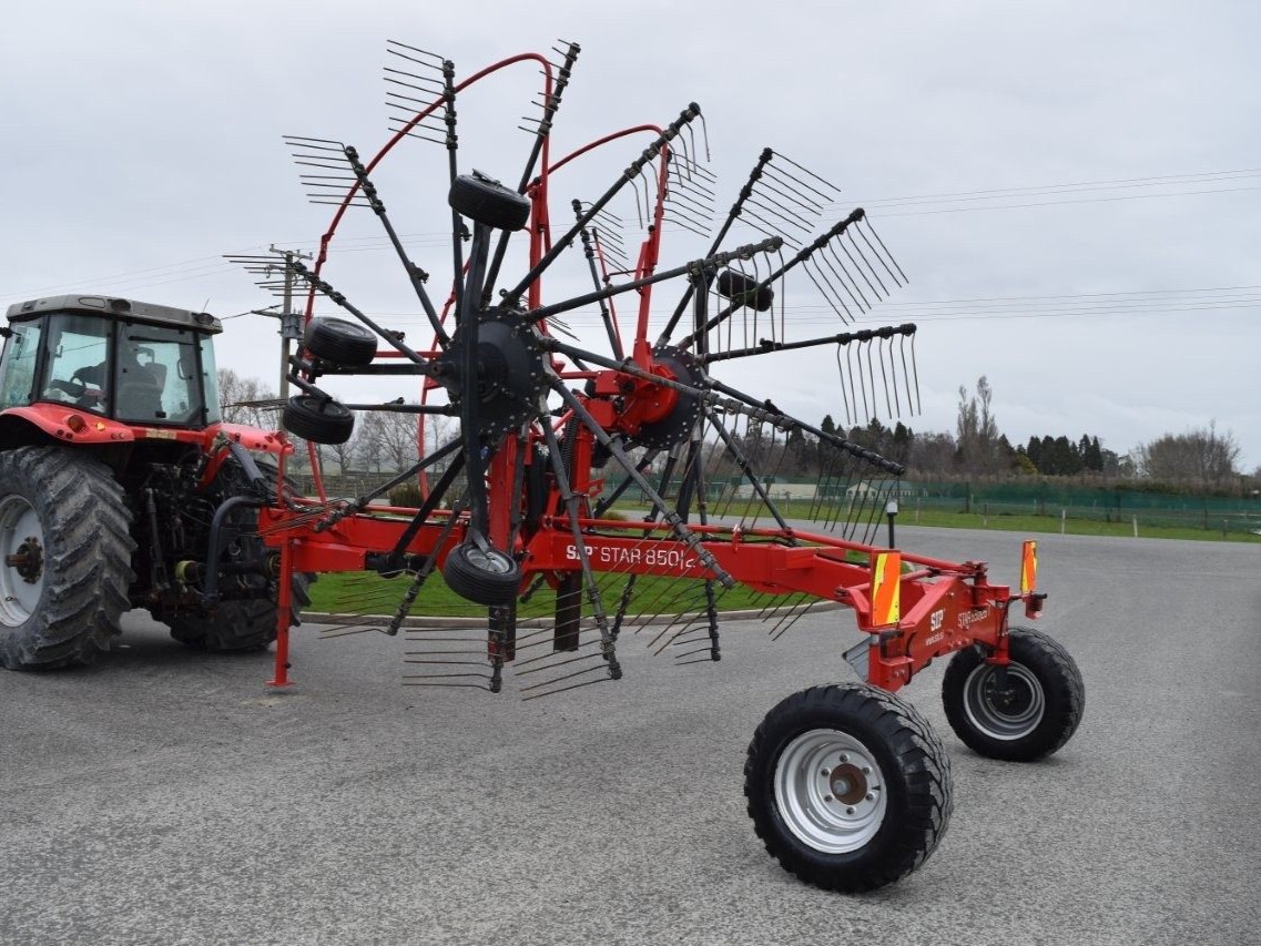 SIP Star 850 (12472) # 3 SIP Star 850 Swather (12472)