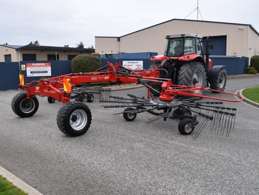 SIP Star 850 (12472) # 7 SIP Star 850 Swather (12472)